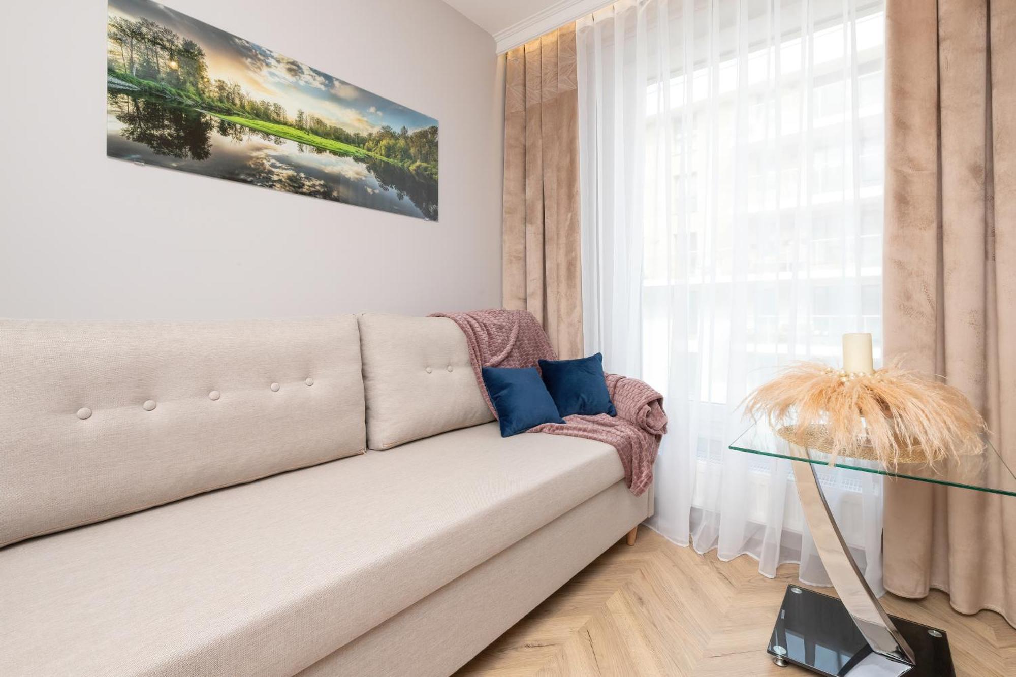 Comfortable And Stylish In By Renters Apartmán