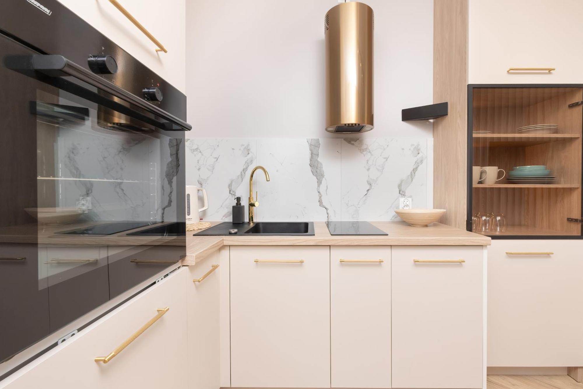 Comfortable And Stylish In By Renters * Danzig